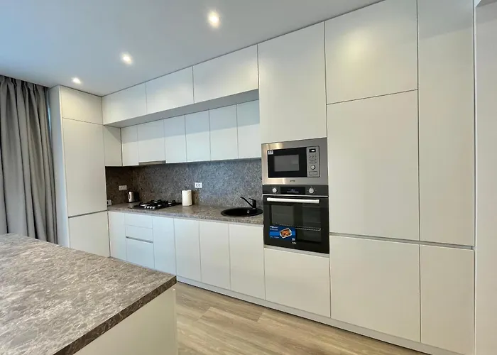 Apartment No 403 Lebada